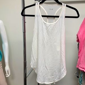 ABERCROMBIE & FITCH WHITE TANK TOP